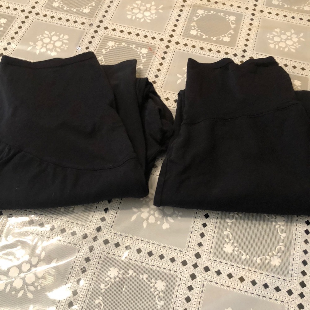 TWO - Maternity Leggings - Size Large